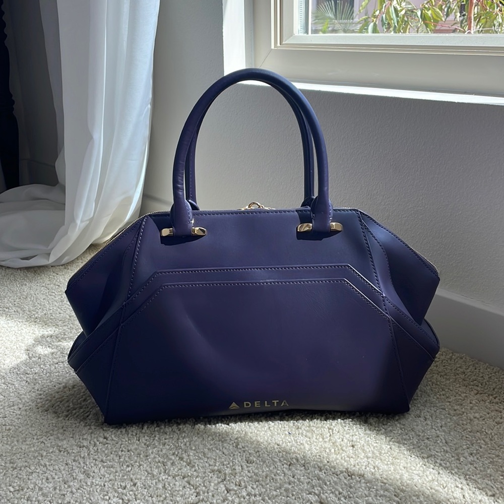 Delta bag